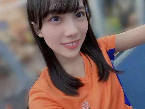 森本 茉莉｜制服着てる時、膝小僧が寒がっております。（2020-10-10）｜2枚目