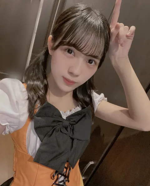 森本 茉莉｜ハロウィンですね。遅くなりました。（2020-11-01）｜2枚目