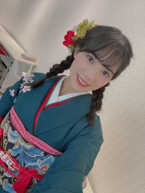 森本 茉莉｜2021年（2021-01-03）｜4枚目