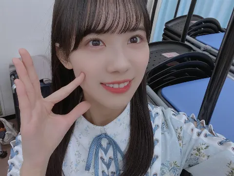 森本 茉莉｜寝正月（2021-01-08）｜2枚目