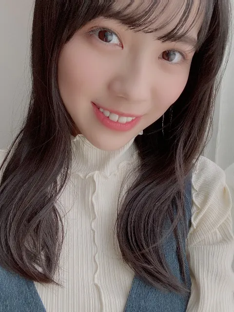 森本 茉莉｜定位置になりつつある窓際（2021-01-27）｜2枚目