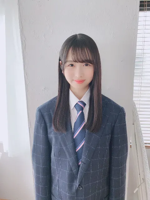 上村 ひなの｜三つ編みツインテールポニーテールストレート巻き。（2021-04-14）｜2枚目