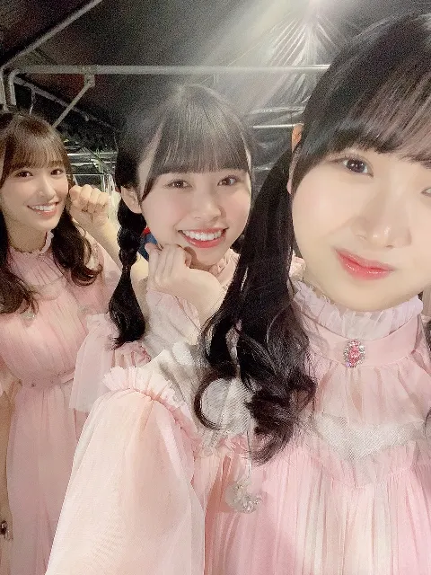 上村 ひなの｜うれしいって言葉をひとつのブログで3回くらい言ってた。今日の…（2021-04-21）｜4枚目