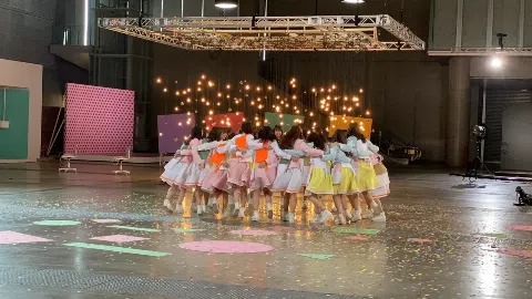 髙橋 未来虹｜紙吹雪スイッチ（2021-04-27）｜3枚目