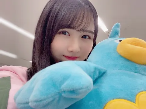 上村 ひなの｜不思議でカラフル🥳（2021-05-29）｜4枚目