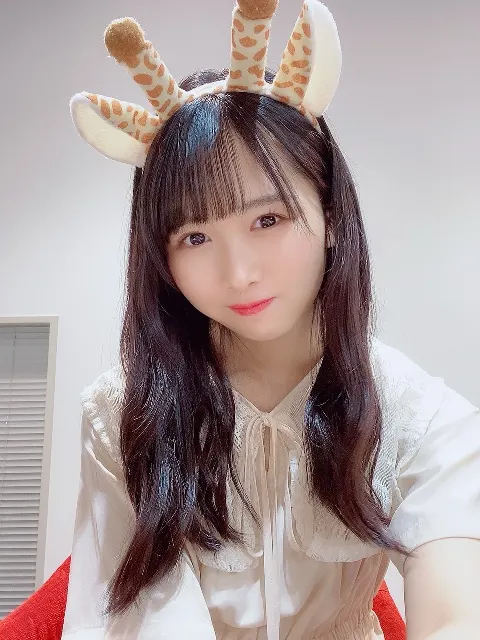 上村 ひなの｜いつもと何かが違うけど何が違うのかは秘密🦒（2021-06-22）