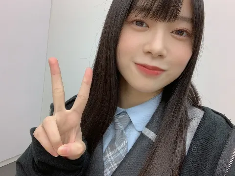 山口 陽世｜(_¨̮_)>≡制服（2021-11-22）｜4枚目
