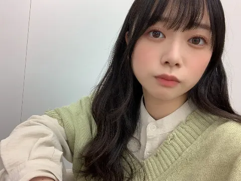 山口 陽世｜(_¨̮_)>≡制服（2021-11-22）｜5枚目