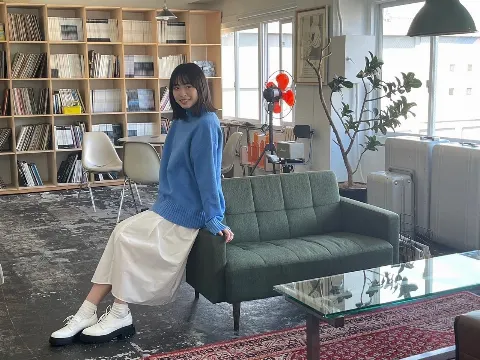 髙橋 未来虹｜ブルー（2021-12-04）｜2枚目