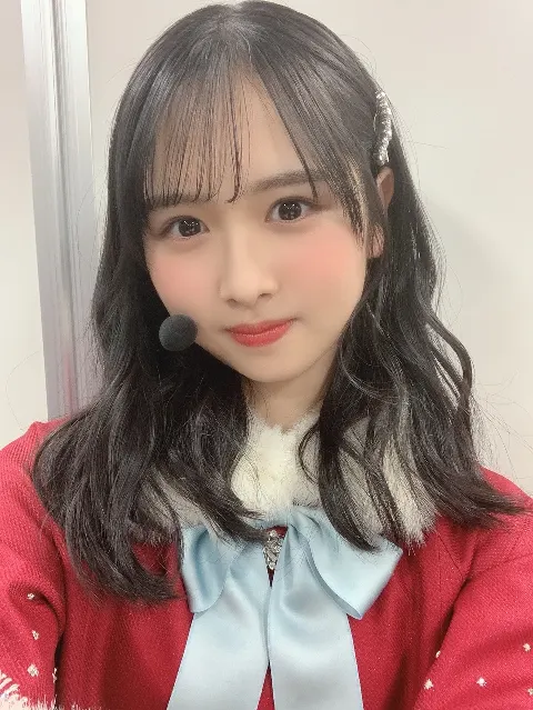 上村 ひなの｜鈴の音がすぐそこに❤️💚（2021-12-25）