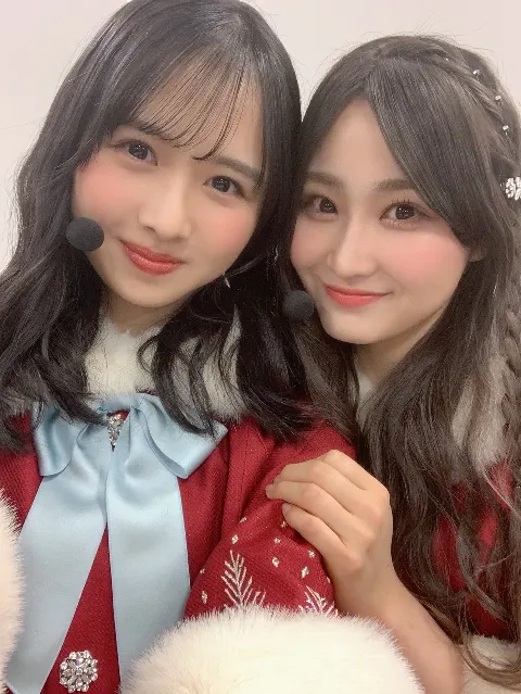 上村 ひなの｜鈴の音がすぐそこに❤️💚（2021-12-25）｜2枚目