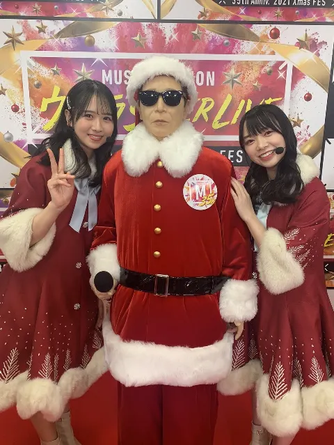 上村 ひなの｜鈴の音がすぐそこに❤️💚（2021-12-25）｜3枚目