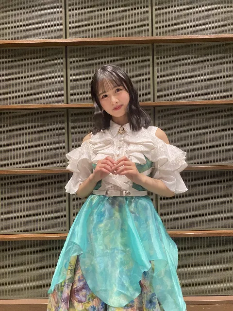 上村 ひなの｜2021年、感謝😌（2021-12-31）｜2枚目