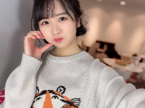 上村 ひなの｜とらちゃん（2022-01-16）｜2枚目