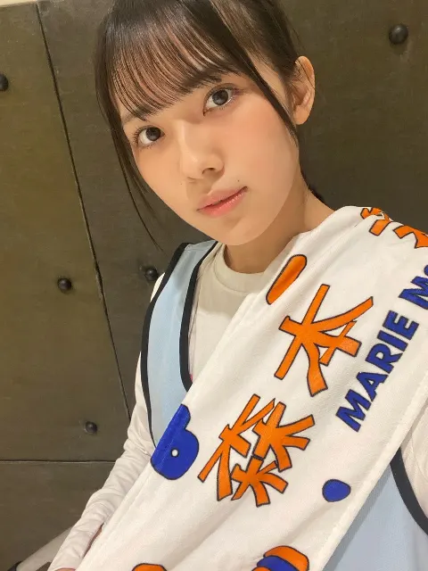 森本 茉莉｜ひな誕祭まであと3日！（2022-03-27）｜4枚目