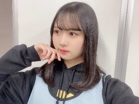 上村 ひなの｜ピュアで真っ直ぐな変化球（2022-06-04）｜4枚目