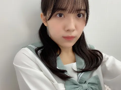 森本 茉莉｜約2ヶ月ぶりの制服（2022-06-25）｜7枚目
