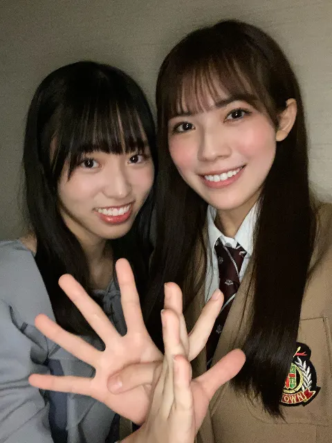 森本 茉莉｜これは兄からちょっくら借りたセーターです(◦ˉ ˘ ˉ◦)（2022-11-08）｜6枚目