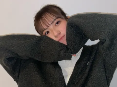 森本 茉莉｜これは兄からちょっくら借りたセーターです(◦ˉ ˘ ˉ◦)（2022-11-08）｜9枚目