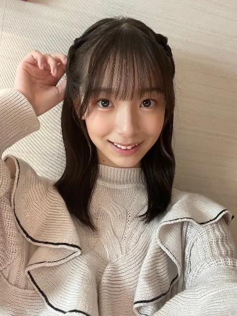 渡辺 莉奈｜寒がりです。渡辺莉奈（2022-11-18）｜2枚目