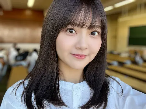 山下 葉留花｜幸せ者です。山下葉留花（2022-12-23）｜3枚目