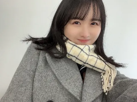 上村 ひなの｜BUBKA_2月号（2022-12-30）