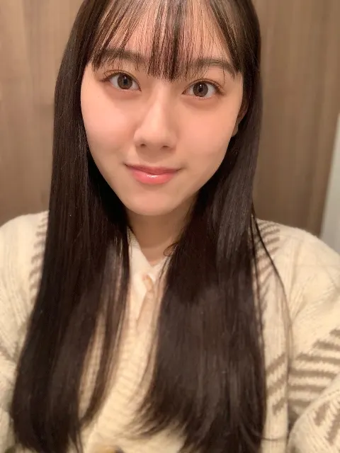 平岡 海月｜元旦のお昼。おめでたい気持ちのまま平岡海月のブログを開いてみてください。（2023-01-01）｜2枚目