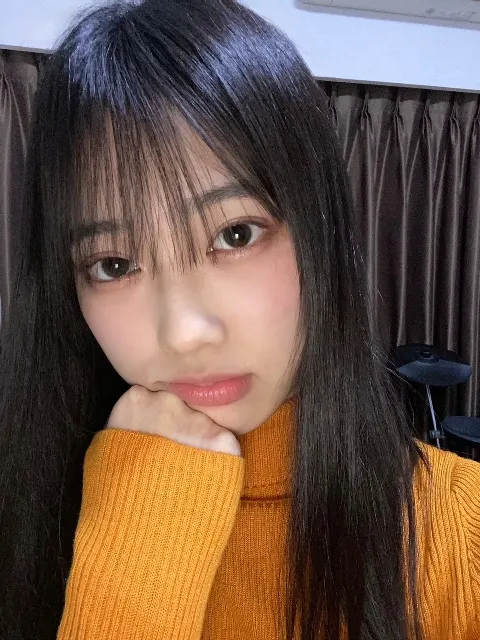 清水 理央｜はろー2023少し長めのお年賀状🐇🌅 清水理央🔅（2023-01-09）｜2枚目