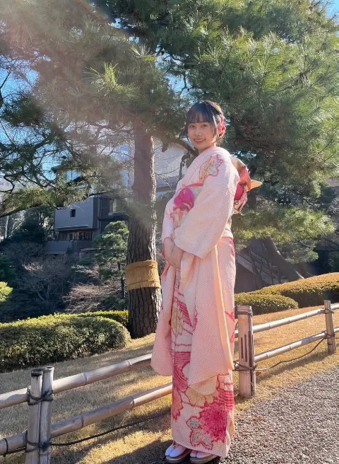 石塚 瑶季｜✨祝祝福福✨　石塚瑶季（2023-01-18）｜3枚目