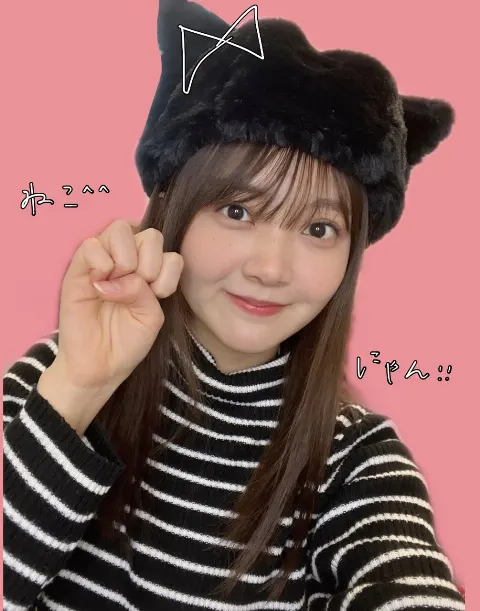 山下 葉留花｜たくさんのお花に囲まれて。山下葉留花（2023-03-05）