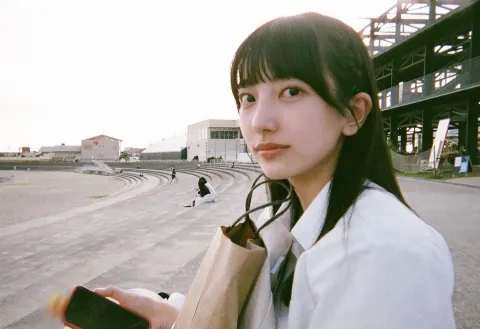 小西 夏菜実｜徐々に厳しい寒さも和らぎ、春の陽気を感じられるように...などと堅苦しいオープニングは性に合いません。 小西夏菜実（2023-03-21）｜2枚目