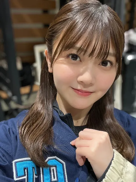 山下 葉留花｜桜ってどうしてあんなに綺麗なのだろうか？見ているだけで心に新…（2023-04-10）