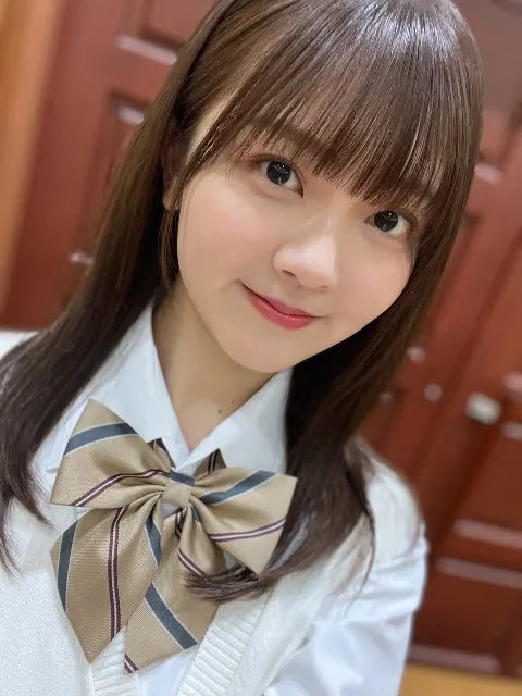 山下 葉留花｜桜ってどうしてあんなに綺麗なのだろうか？見ているだけで心に新…（2023-04-10）｜2枚目