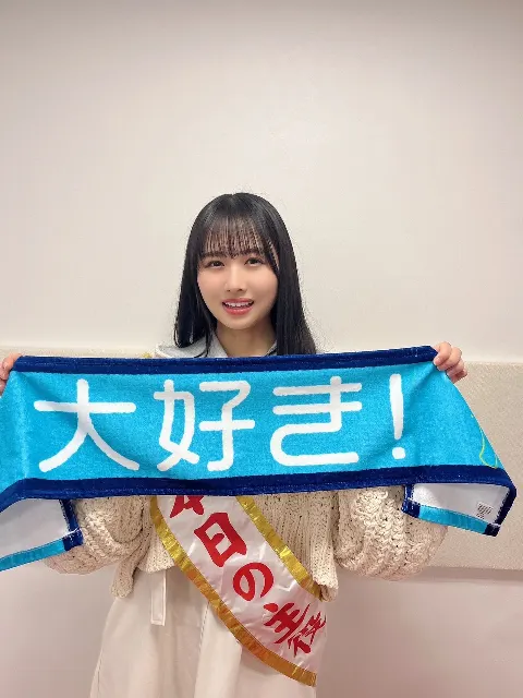 上村 ひなの｜19歳、なりました（2023-04-14）｜3枚目