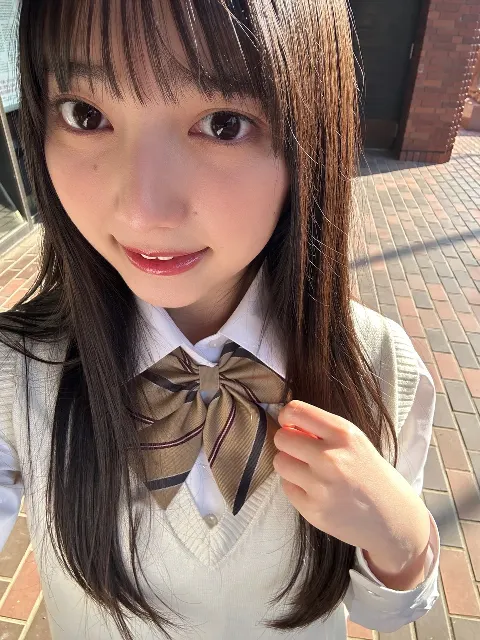 竹内 希来里｜半袖？長袖？　竹内希来里（2023-04-17）