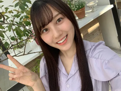 平岡 海月｜春雨に後ろ髪を濡らされて🌧平岡海月（2023-04-19）｜3枚目