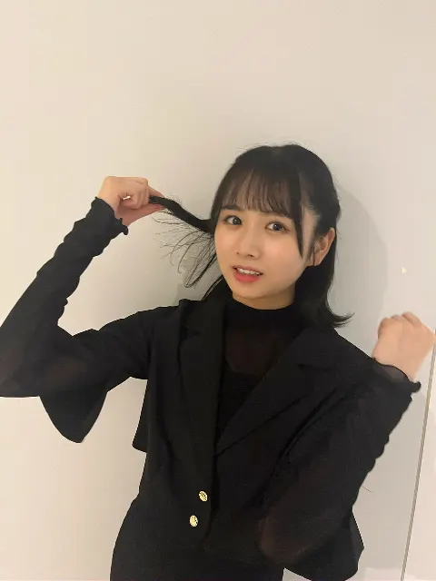 上村 ひなの｜短い（2023-05-05）｜3枚目