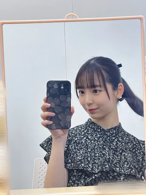 渡辺 莉奈｜ポニーテールとノースリーブ（2023-08-12）｜3枚目