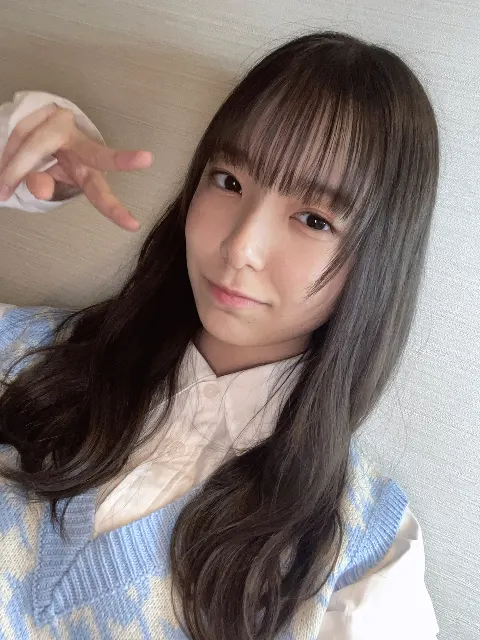 渡辺 莉奈｜水色に包まれて（2023-08-19）｜3枚目