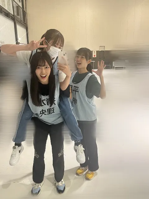 石塚 瑶季｜✨あした楽しみ🎶✨（2023-08-25）｜2枚目
