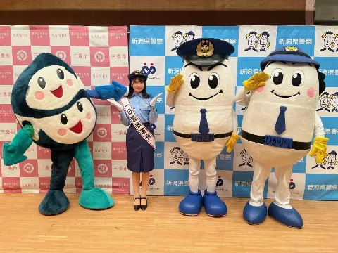 上村 ひなの｜三条警察署一日警察署長の上村ひなのです🚨（2023-10-11）｜4枚目