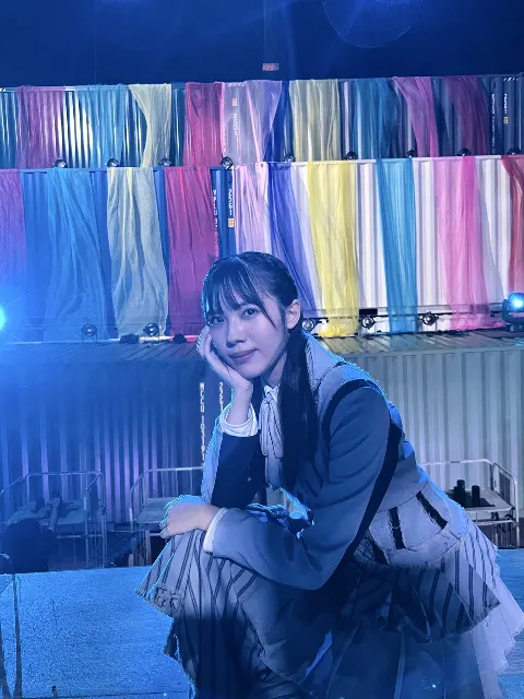 森本 茉莉｜前のめりの姿勢で待機中（2023-10-11）｜2枚目
