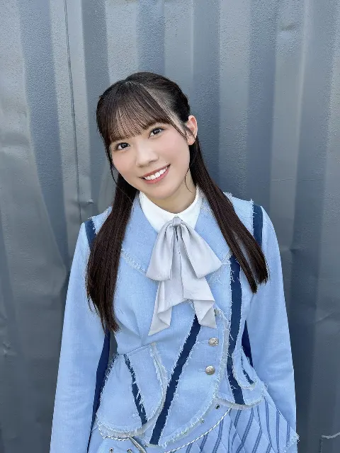 森本 茉莉｜前のめりの姿勢で待機中（2023-10-11）｜3枚目