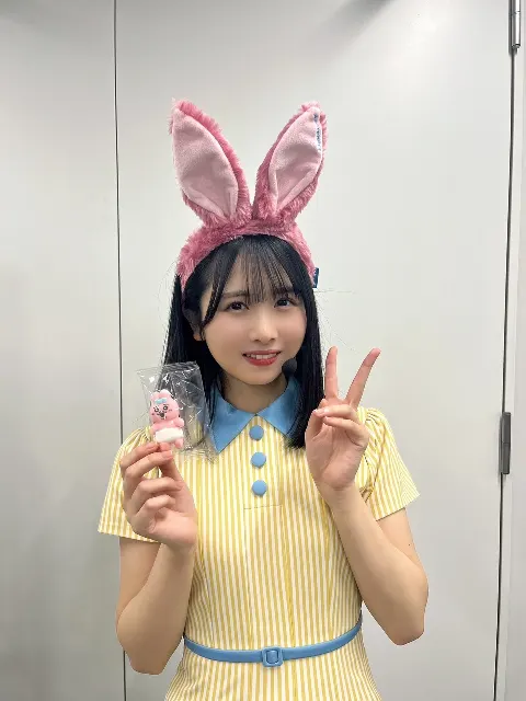 上村 ひなの｜水色りぼんかわいいね（2023-12-02）｜2枚目