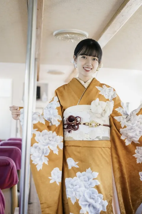 平尾 帆夏｜はたちと二十歳🍊（2023-12-22）｜2枚目