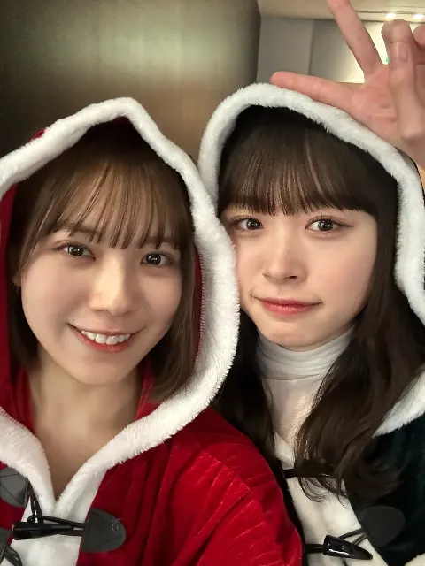 森本 茉莉｜今年はクリスマスぽいお洋服沢山着れました🎄（2023-12-26）｜2枚目