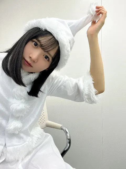上村 ひなの｜ひなのサンタがやってきた（2023-12-26）｜5枚目