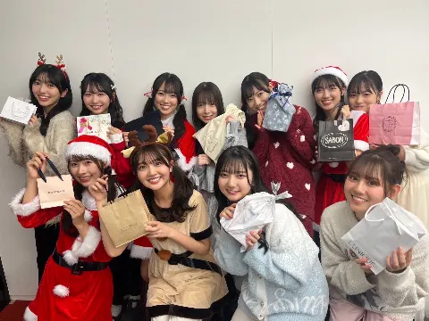 清水 理央｜遅れん坊のサンタクロース🎅🏻（2023-12-28）｜6枚目