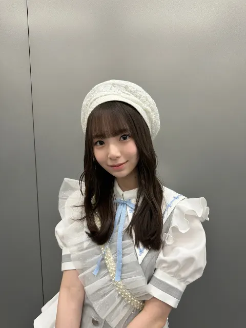 渡辺 莉奈｜どの場所にも本ひとつあればどこへでも飛び立てる。貴方ならどの本を選びますか？（2024-02-03）