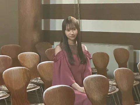 石塚 瑶季｜✨発売日です🐱🐱🐱✨（2024-02-22）｜3枚目